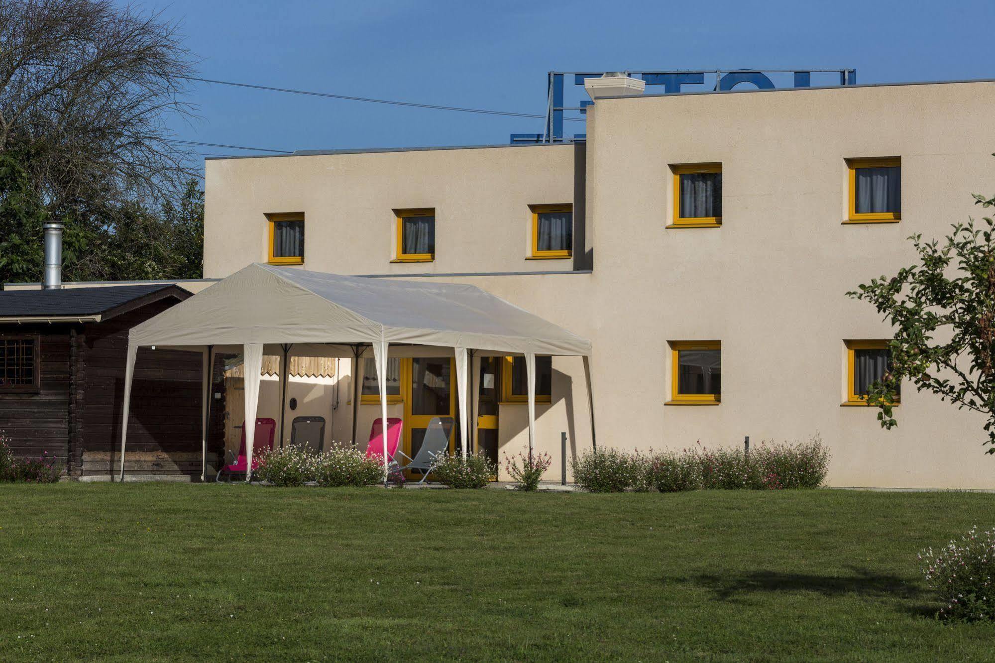 B&B Hotel Angers Parc Expos Verrieres-en-Anjou Bagian luar foto